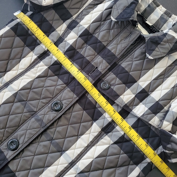 Burberry Barcroft Beat Check Quilted Belted Jacket - Picture 15 of 15